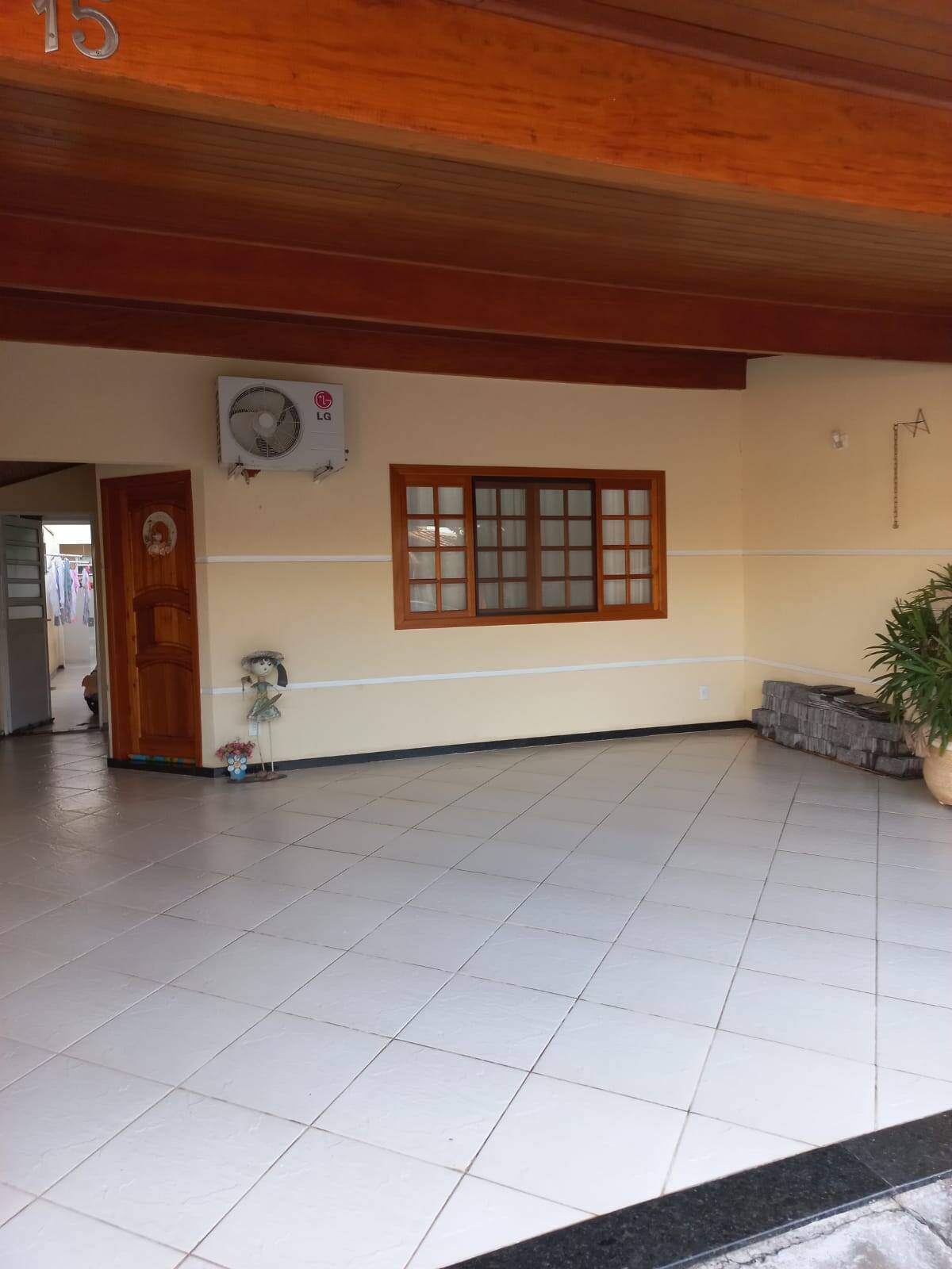 #CA087 - Casa em condomínio para Locação em Taubaté - SP