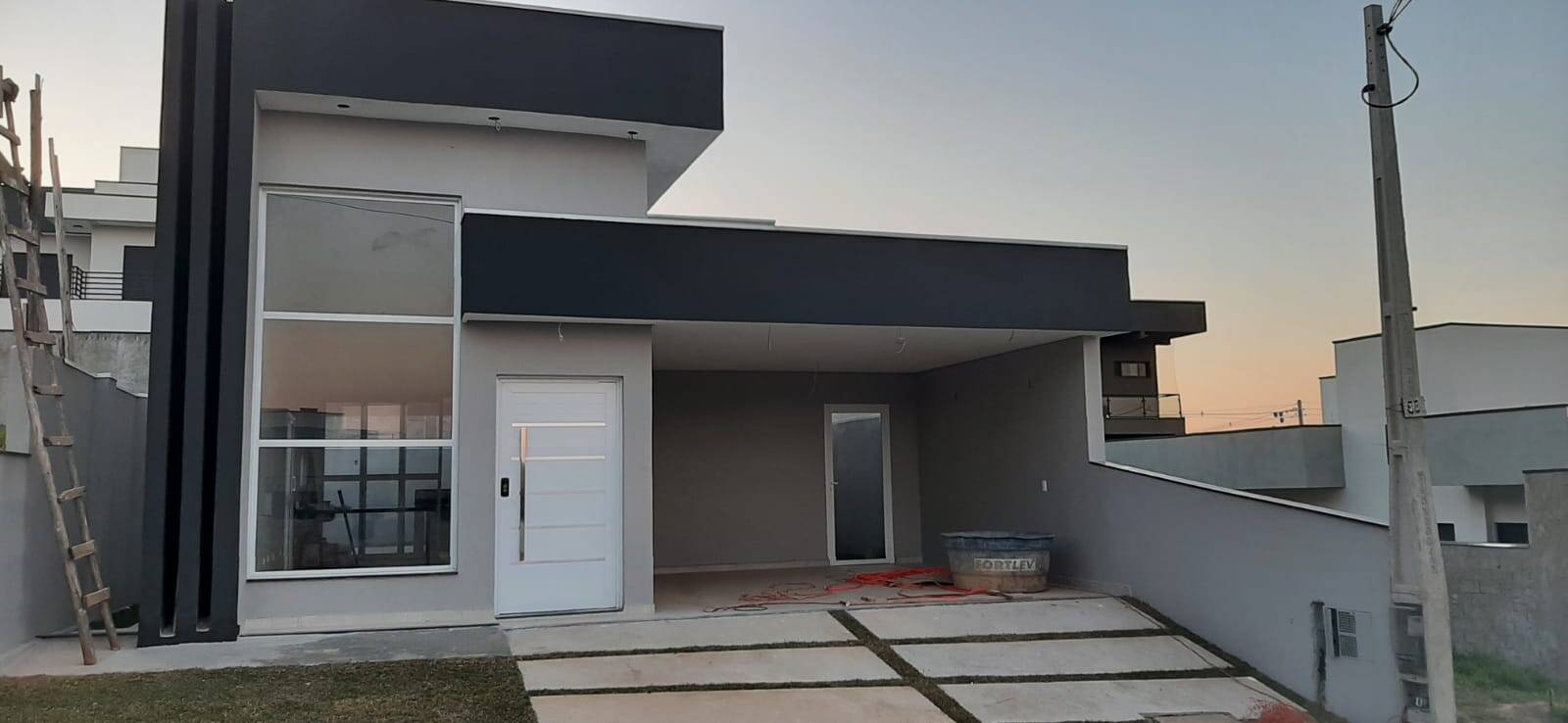 #CA128 - Casa para Venda em Caçapava - SP