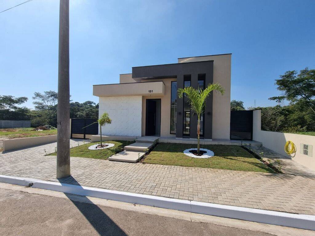 #454 - Casa para Venda em Caçapava - SP