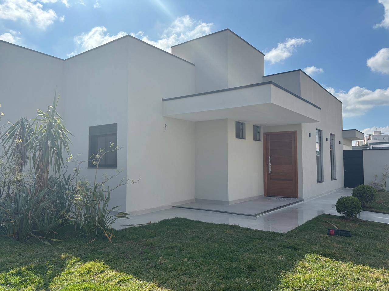 #CA205 - Casa para Venda em Taubaté - SP