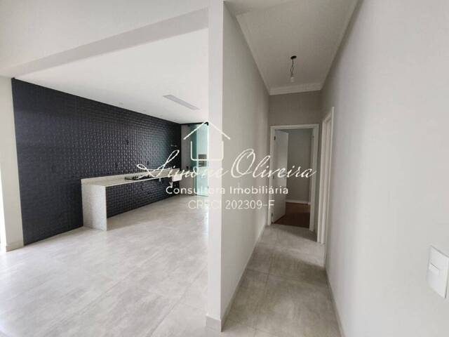 #408 - Casa para Venda em Taubaté - SP